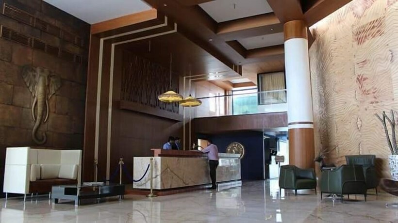 Imagen de los interiores del Hotel Aarya Grand Hotels and Resorts. Foto 27