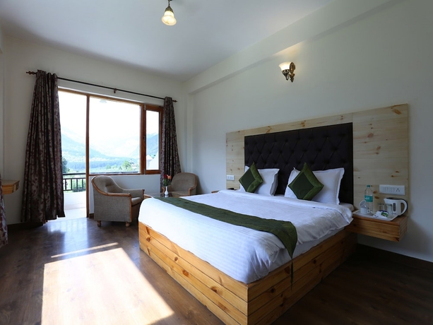 Imagen de los interiores del Hotel Aash Manali Retreat Spa and Resort, Aleo. Foto 8