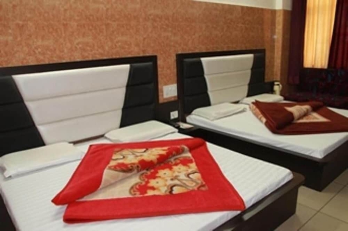 Imagen de la habitación del Hotel Aashirwad. Foto 7