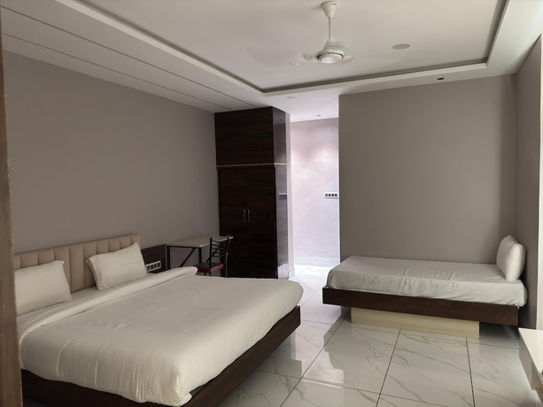 Imagen de la habitación del Hotel Aashiyana, Sanwer. Foto 1