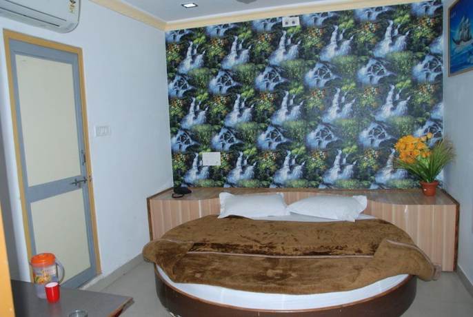 Imagen de la habitación del Hotel Aashiyana and Restaurant. Foto 3