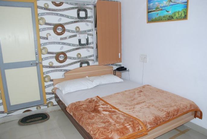 Imagen de la habitación del Hotel Aashiyana and Restaurant. Foto 11