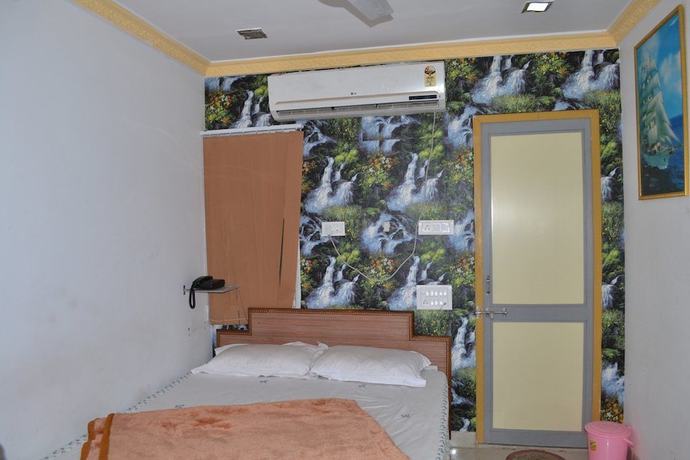 Imagen de la habitación del Hotel Aashiyana and Restaurant. Foto 13