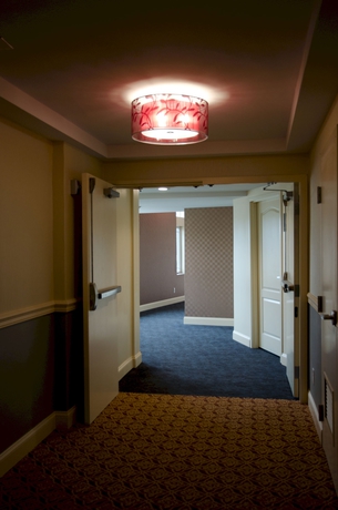 Imagen de los interiores del Hotel Aashram By Niagara River. Foto 15