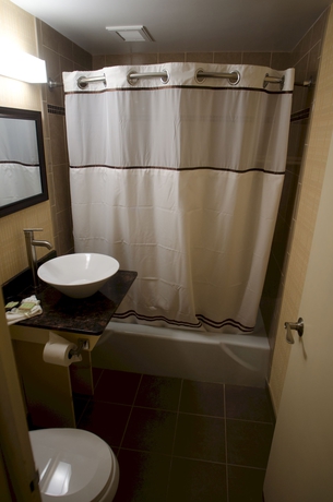 Imagen de la habitación del Hotel Aashram By Niagara River. Foto 10