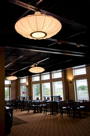 Imagen del bar/restaurante del Hotel Aashram By Niagara River. Foto 7