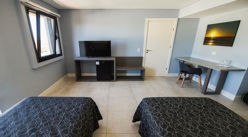 Imagen de la habitación del Hotel Aatrac. Foto 3