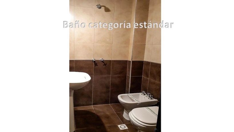 Imagen de la habitación del Hotel Aatrac. Foto 10
