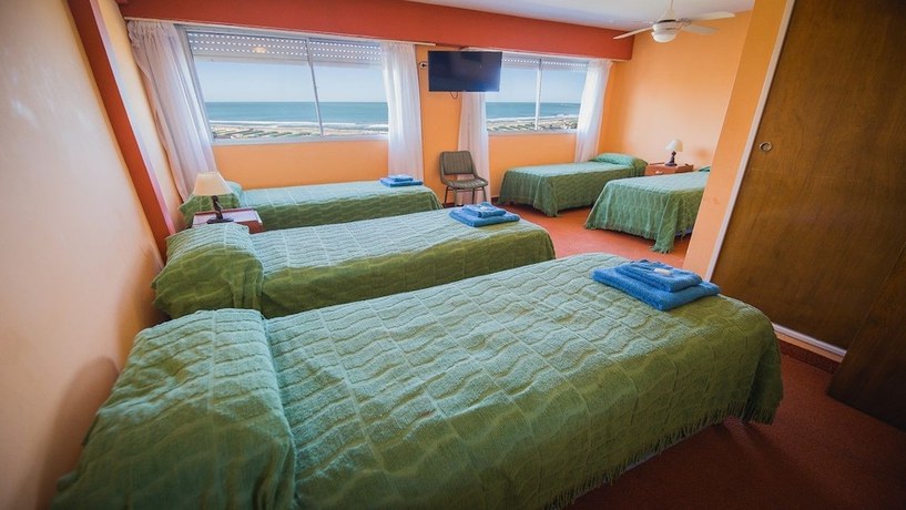 Imagen de la habitación del Hotel Aatrac. Foto 14