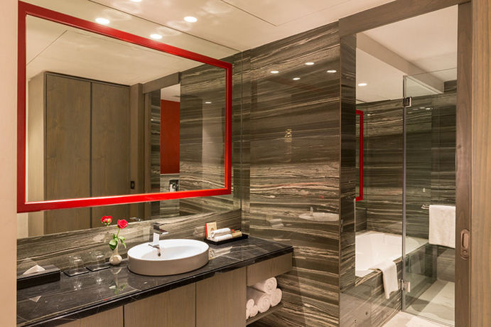 Imagen del bar/restaurante del Hotel Aauris. Foto 2