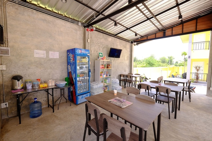 Imagen del bar/restaurante del Hotel Ab Boutique Resort. Foto 2
