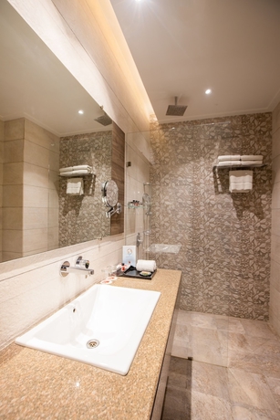 Imagen de la habitación del Hotel Ab Clarks Inn Jalandhar. Foto 15
