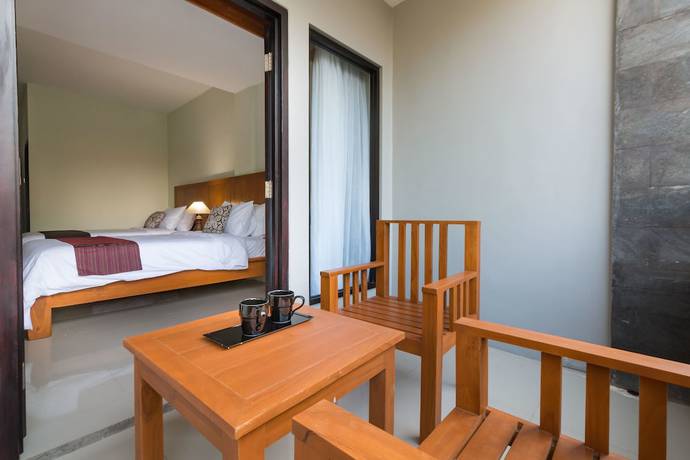 Imagen de la habitación del Hotel Ab Kuta. Foto 13