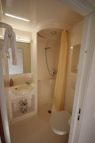Imagen de la habitación del Hotel Abaca. Foto 17