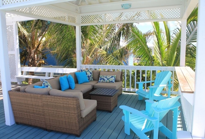 Imagen de los exteriores del Hotel Abaco Surfside. Foto 13