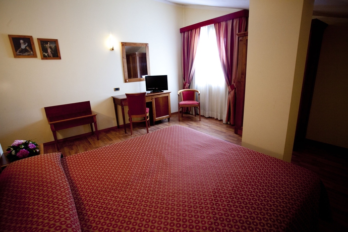 Imagen de la habitación del Hotel Abacus, Santa Maria Degli Angeli. Foto 3