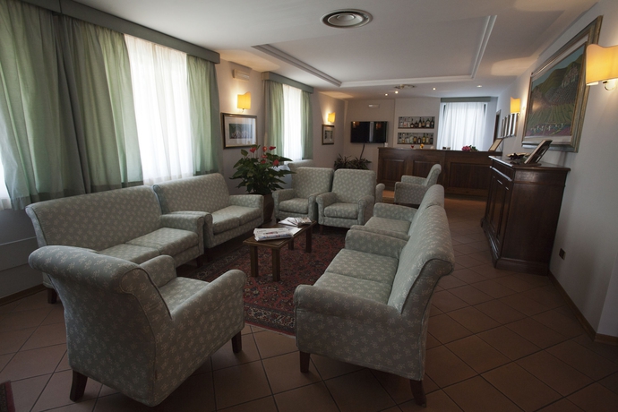 Imagen de los interiores del Hotel Abacus, Santa Maria Degli Angeli. Foto 14