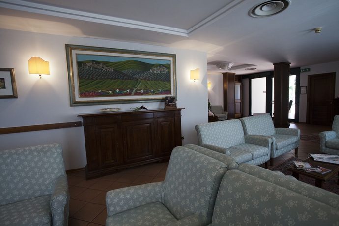 Imagen de los interiores del Hotel Abacus, Santa Maria Degli Angeli. Foto 15