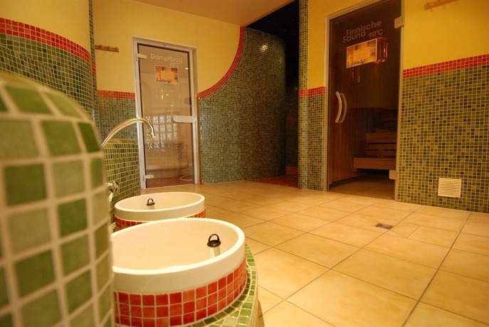 Imagen de la piscina del Hotel Abacus Tierpark Berlin. Foto 13