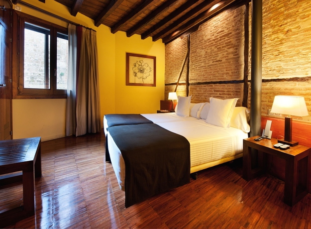 Imagen de la habitación del Hotel Abad Toledo. Foto 12