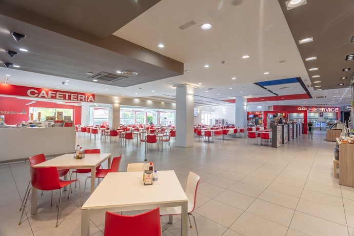 Imagen del bar/restaurante del Hotel Abades Loja. Foto 6