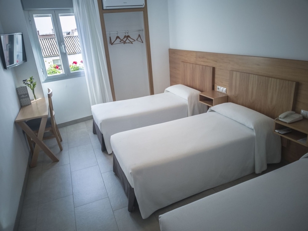 Imagen de la habitación del Hotel Abadi. Foto 2