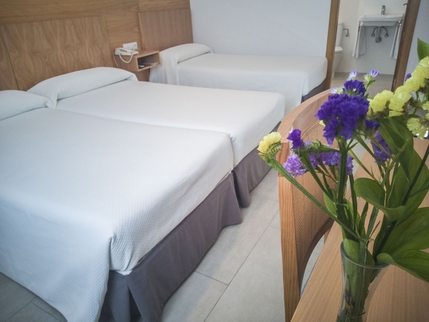 Imagen de la habitación del Hotel Abadi. Foto 3