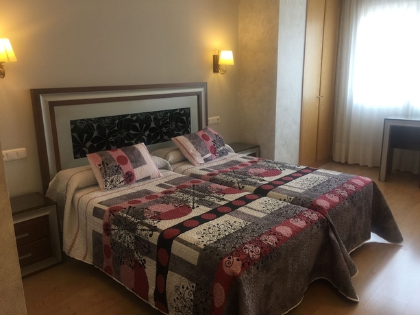 Imagen de la habitación del Hotel Abadía Camino Santiago. Foto 4