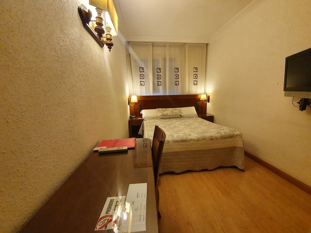 Imagen de la habitación del Hotel Abadía Camino Santiago. Foto 7