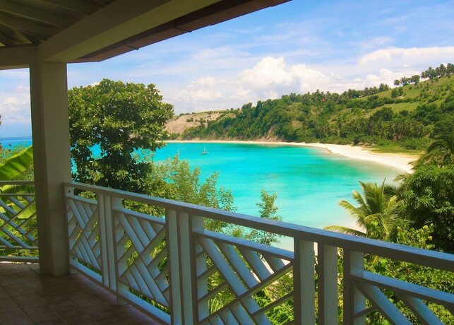 Imagen de la habitación del Hotel Abaka Bay Resort. Foto 14