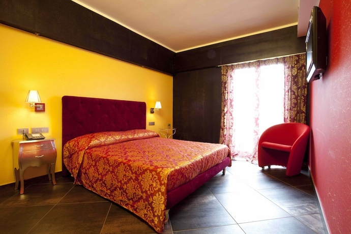 Imagen de la habitación del Hotel Abalon Pompei Resort. Foto 12