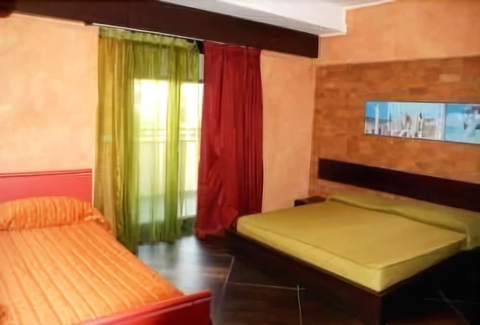 Imagen de la habitación del Hotel Abalon Pompei Resort. Foto 13