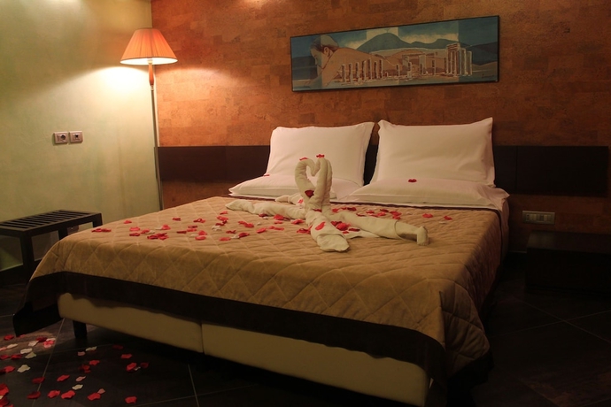 Imagen de la habitación del Hotel Abalon Pompei Resort. Foto 16