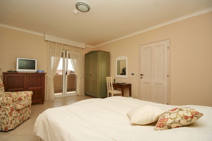 Imagen de la habitación del Hotel Abalone. Foto 5
