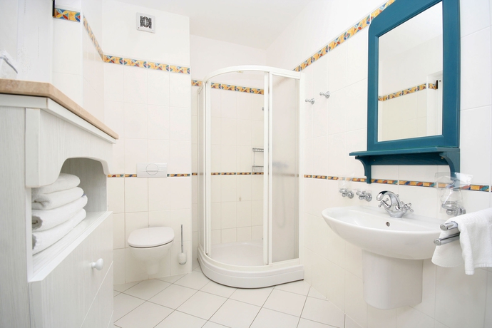 Imagen de la habitación del Hotel Abalone. Foto 8