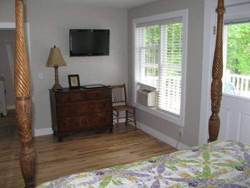 Imagen de la habitación del Hotel Abalonia Inn. Foto 11