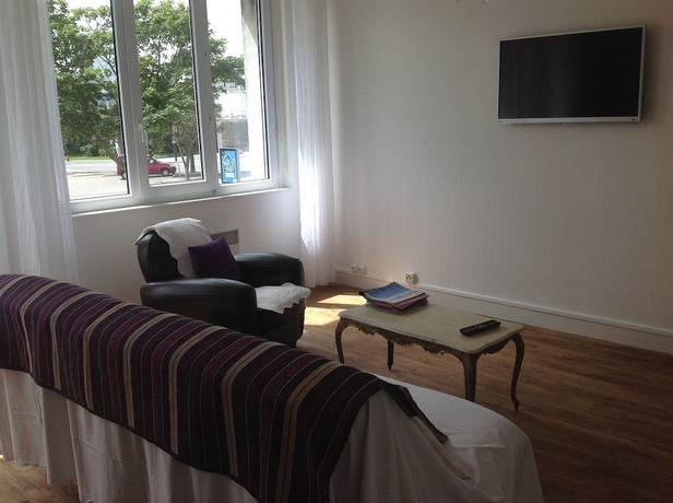 Imagen de la habitación del Hotel Abalys. Foto 15