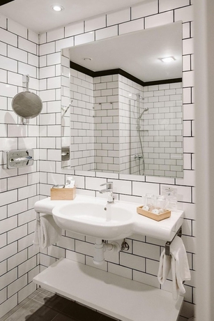 Imagen de la habitación del Hotel Abando. Foto 16