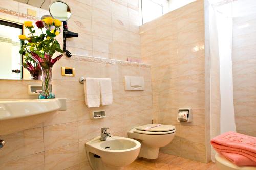 Imagen de la habitación del Hotel Abano Astoria. Foto 3