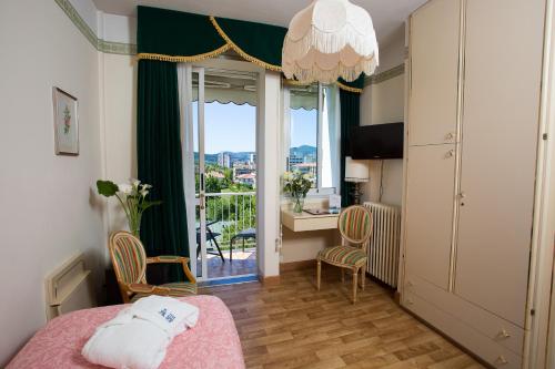 Imagen de la habitación del Hotel Abano Astoria. Foto 7