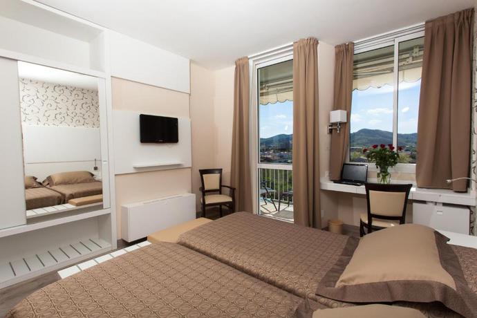 Imagen de la habitación del Hotel Abano Astoria. Foto 11