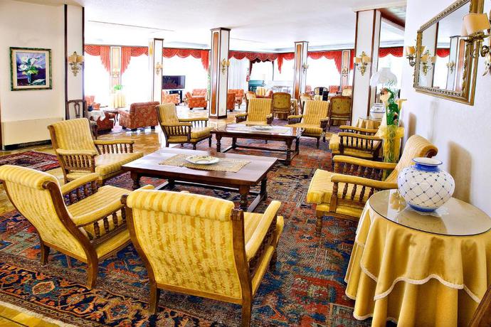 Imagen de los interiores del Hotel Abano Astoria. Foto 17