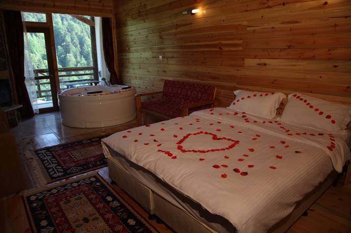 Imagen de la habitación del Hotel Abant Kartal Yuvasi, Bolu. Foto 10