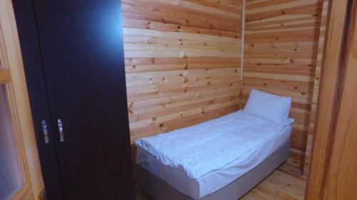 Imagen de la habitación del Hotel Abant Kartal Yuvasi, Derece&ouml;ren. Foto 8