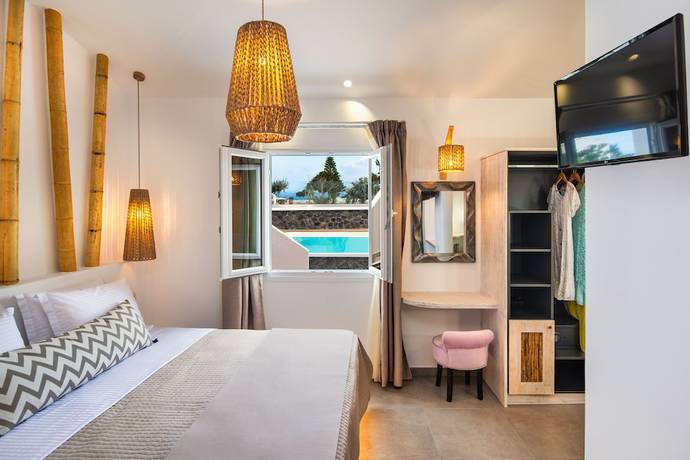 Imagen de la habitación del Hotel Abasa Suites. Foto 5