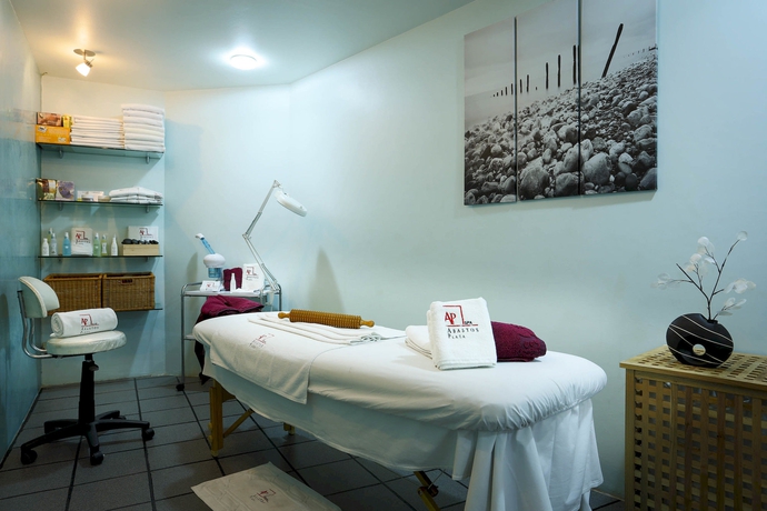 Imagen de la piscina del Hotel Abastos Plaza. Foto 15