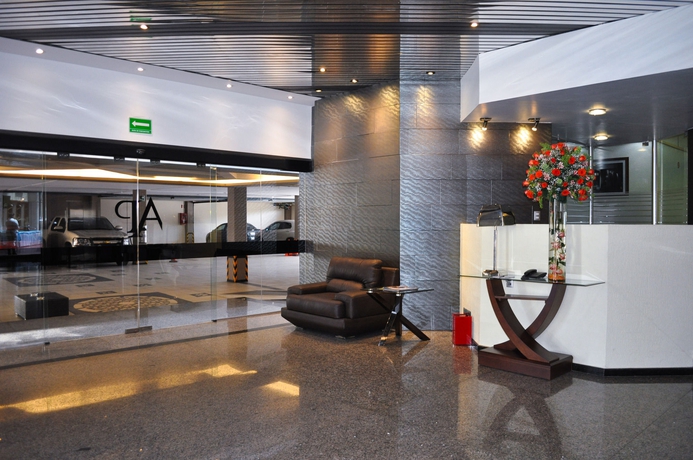 Imagen de los interiores del Hotel Abastos Plaza. Foto 12