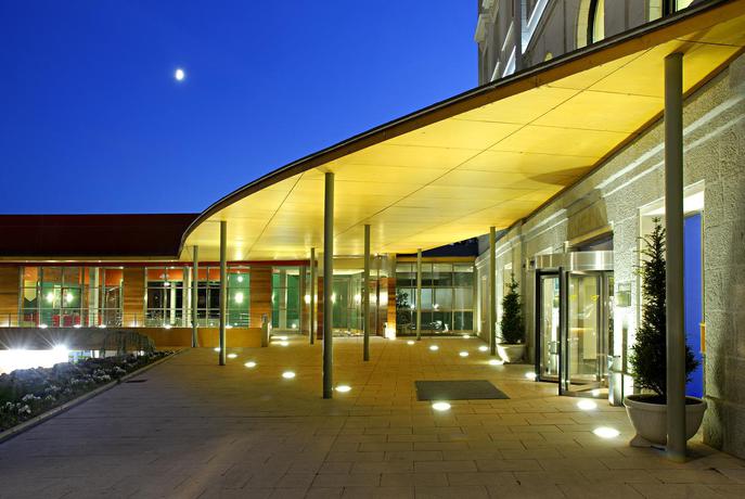 Imagen de los exteriores del Hotel Abba Burgos. Foto 8