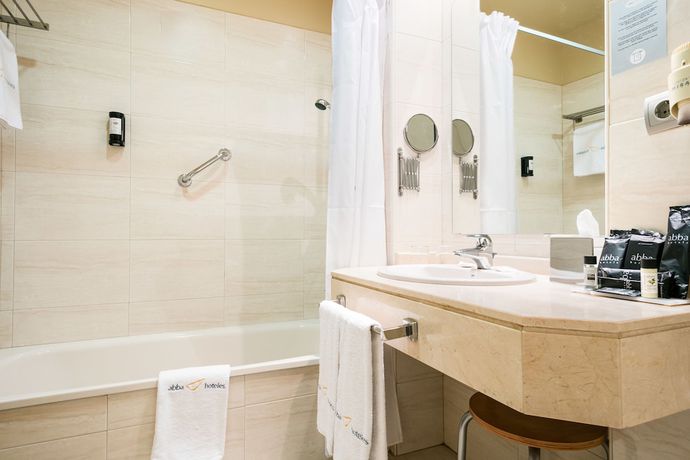 Imagen de la habitación del Hotel Abba Comillas, Comillas. Foto 12