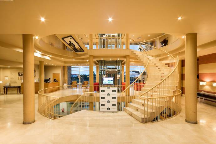 Imagen de los interiores del Hotel Abba Comillas, Comillas. Foto 16